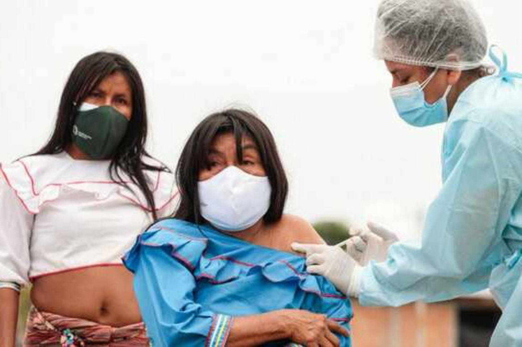 Avanza el proceso de vacunación contra el covid-19 en las comunidades indígenas de la Amazonía.