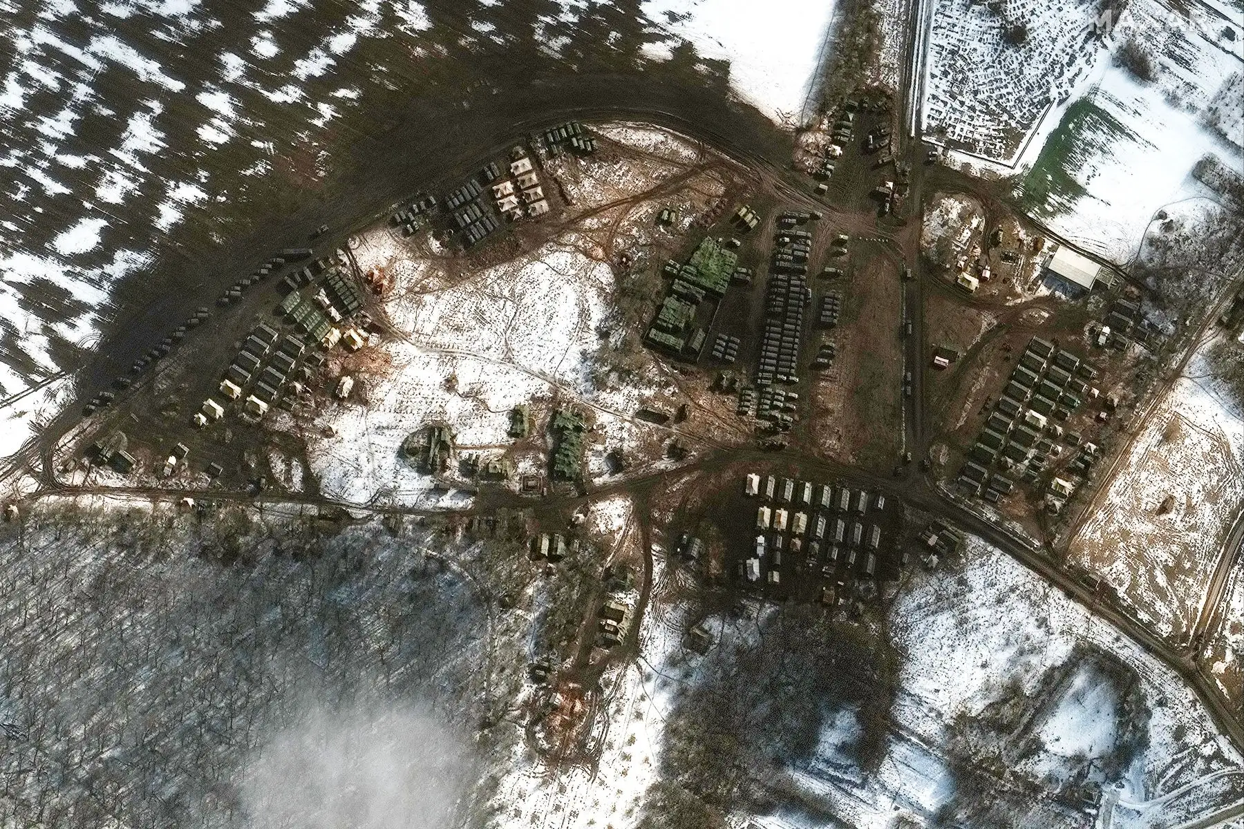Despliegue de un helicóptero, un grupo de batalla y tropas en Valuyki, Rusia. Foto: AFP