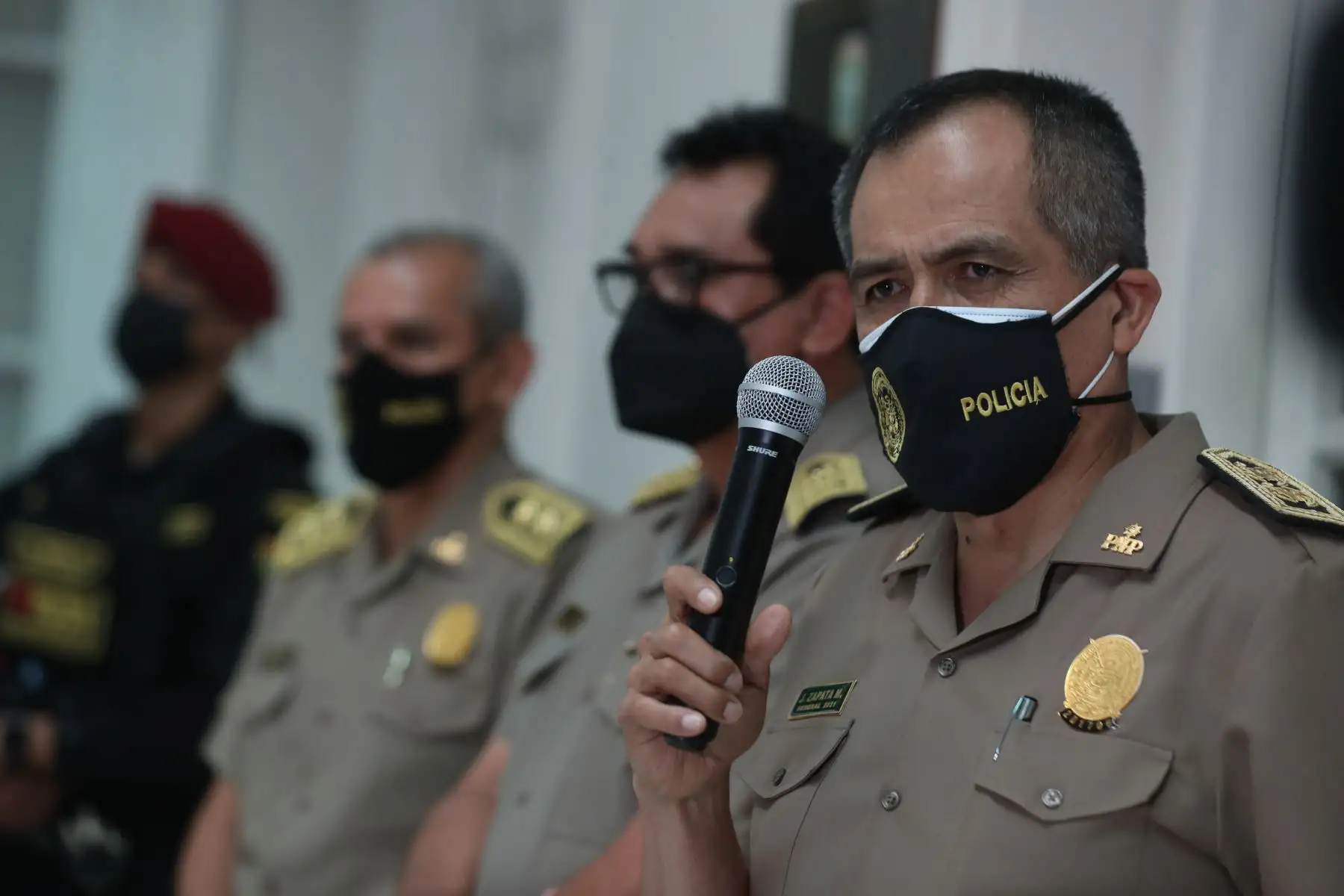 Presentación de los resultados de los operativos policiales ejecutados durante los primeros 20 días del estado de emergencia declarado en Lima Metropolitana y Callao, debido a la inseguridad ciudadana. Jefe de la Región Policial Callao, general PNP Iván Lizzetti. Foto: ANDINA/ Carla Patiño