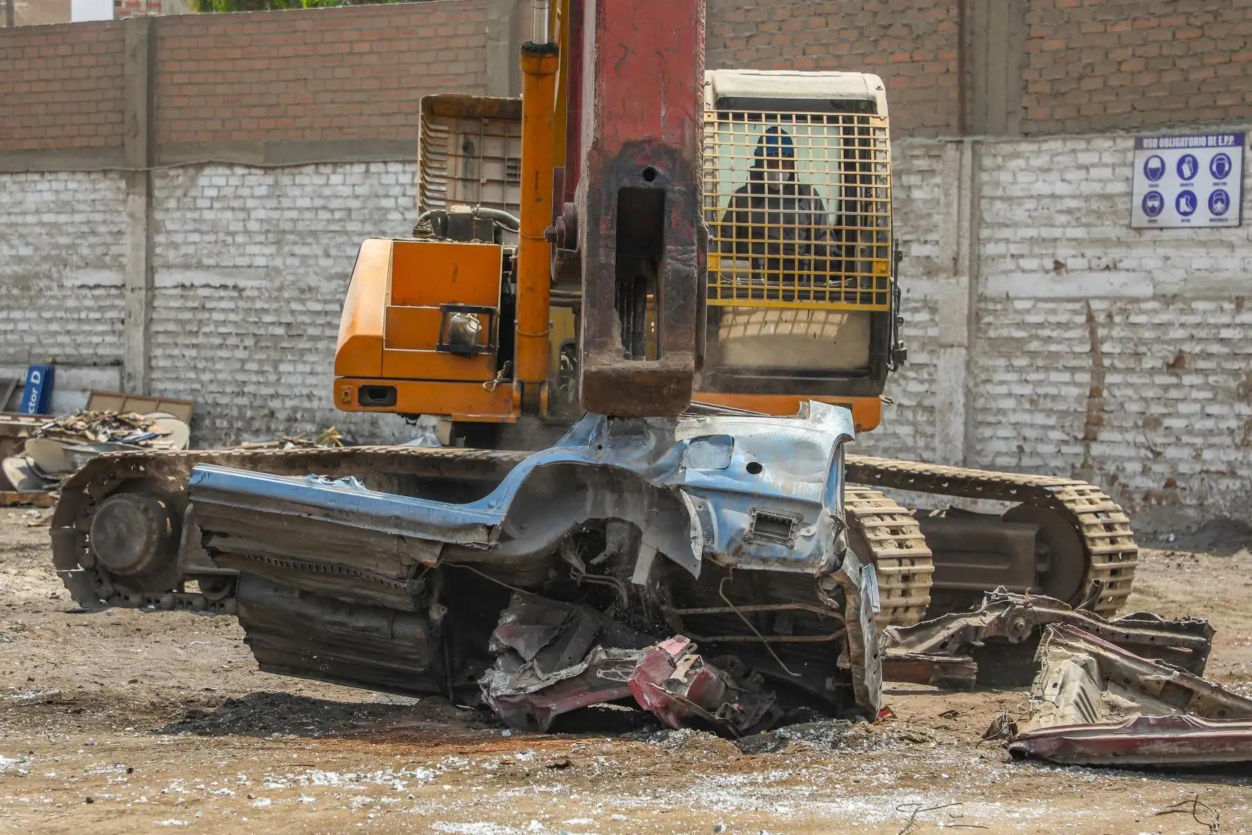 Esta autorización es un importante hito en el marco de la política de fomento de chatarreo, que es un mecanismo dirigido a la renovación o retiro definitivo de vehículos del parque automotor, con el objetivo de reducir las emisiones de gases de efecto invernadero que afectan la salud pública. Foto: MTC