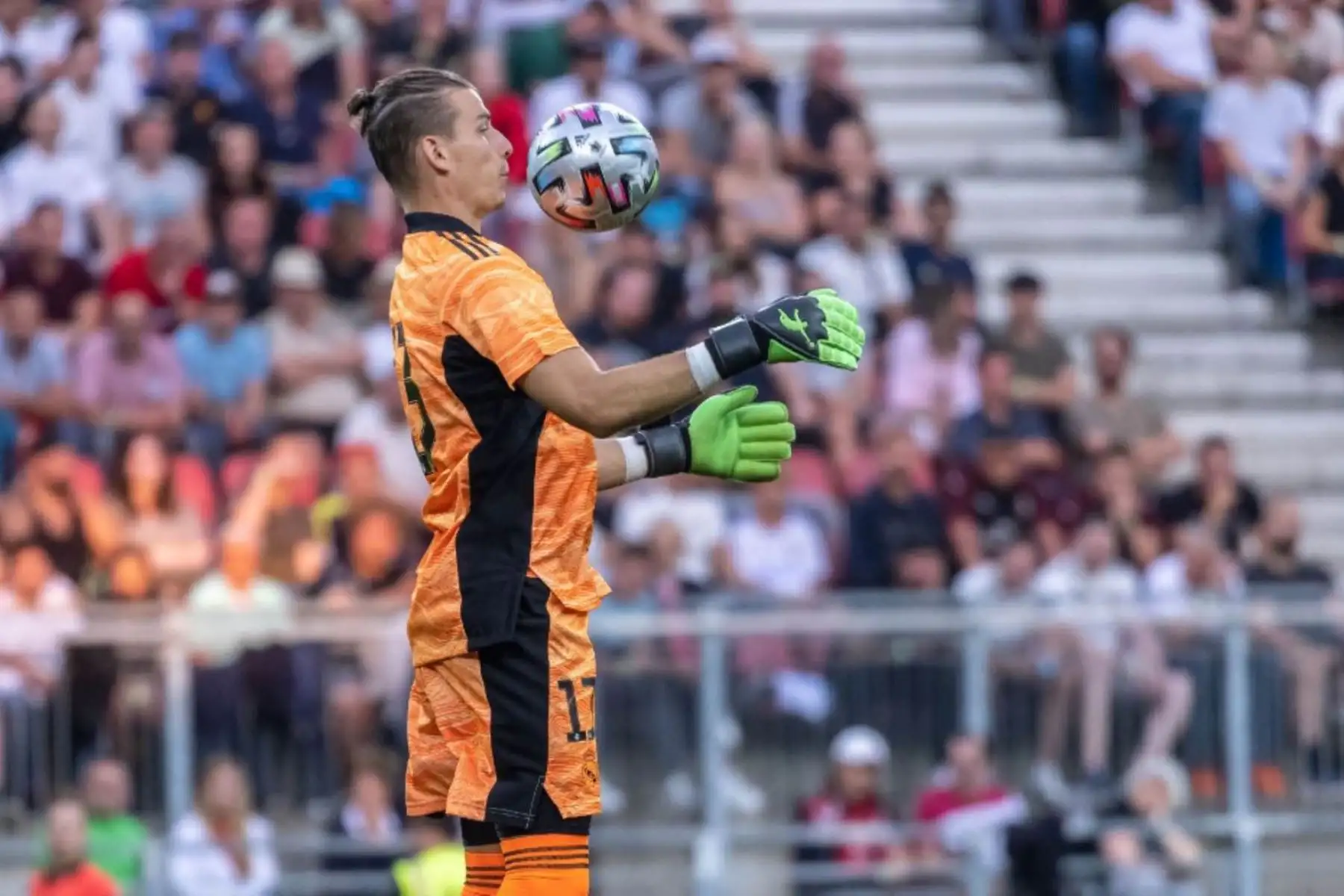 El arquero ucraniano Andriy Lunin recibió el respaldo del Real Madrid