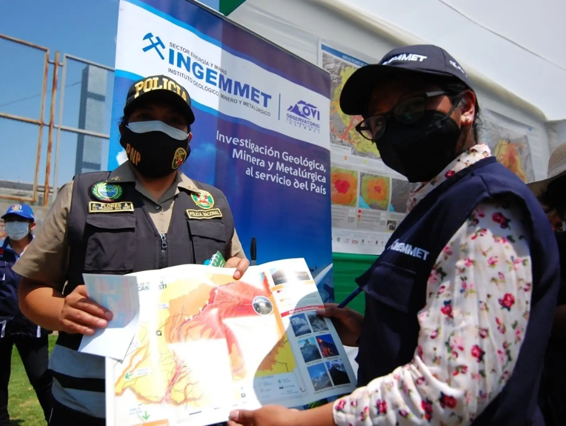 Especialistas del Ingemmet trabajan en la actualización del mapa de peligros del volcán Misti para prevenir riesgos ante una posible actividad del macizo que se ubica cerca de la ciudad de Arequipa. ANDINA/Difusión