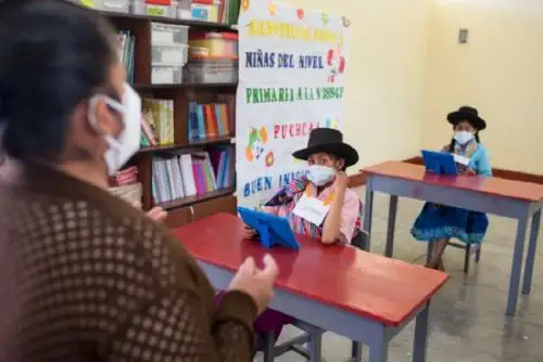El fortalecimiento de capacidades de los especialistas favorece un acompañamiento pedagógico pertinente y adecuado a los maestros, que repercutirá en la mejora de sus estrategias de enseñanza.