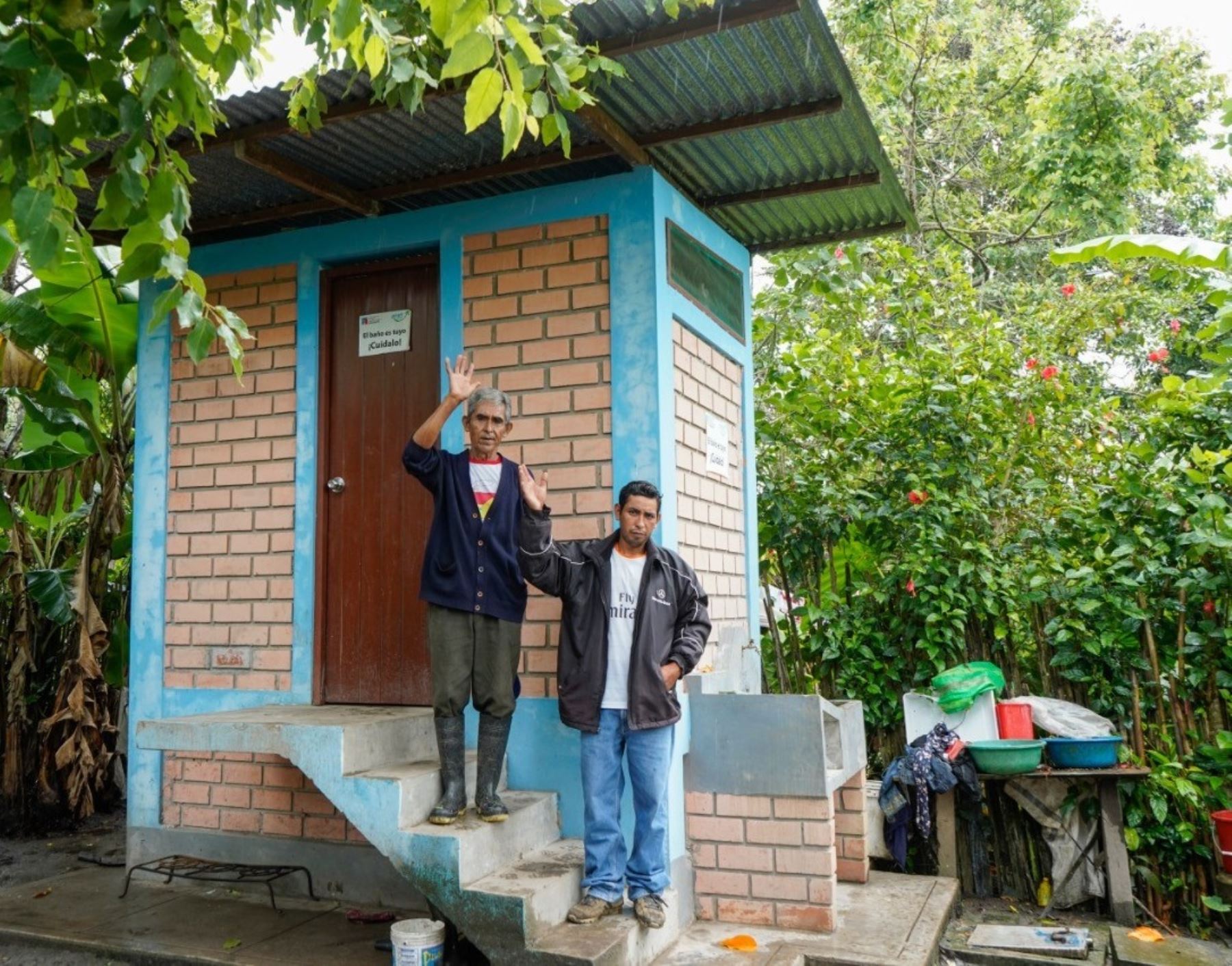 Cerca de 1,600 pobladores de centros poblados de San Martín se benefician con 4 proyectos de saneamiento rural.