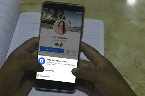 Los usuarios de Facebook con perfiles bloqueados tendrán un candado al lado de su nombre.