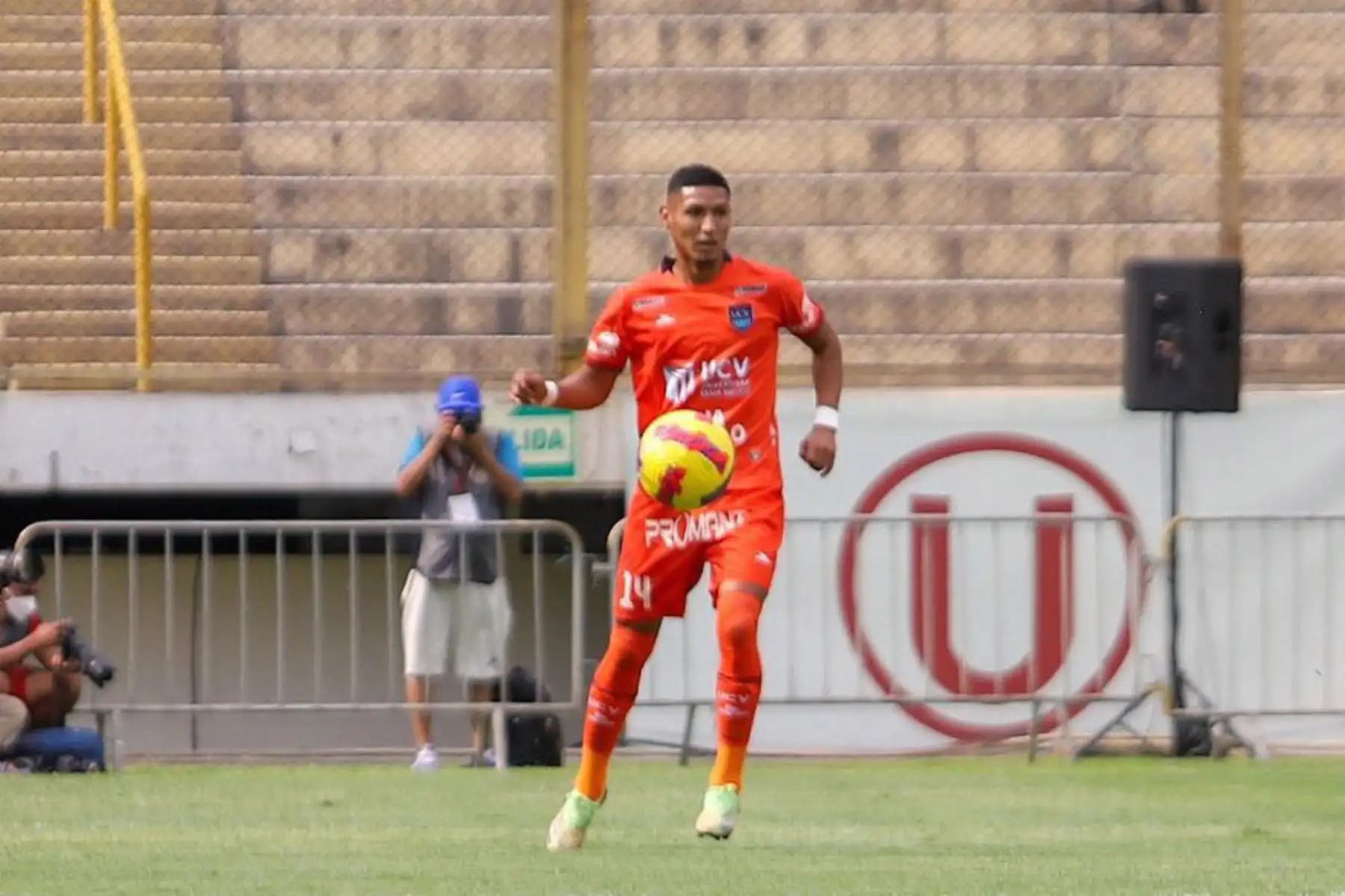 Universitario de Deportes y Cesar Vallejo   se enfrentan en el estadio Monumental por la fecha 4 de la Liga 1. Foto: @LigaFutProf
