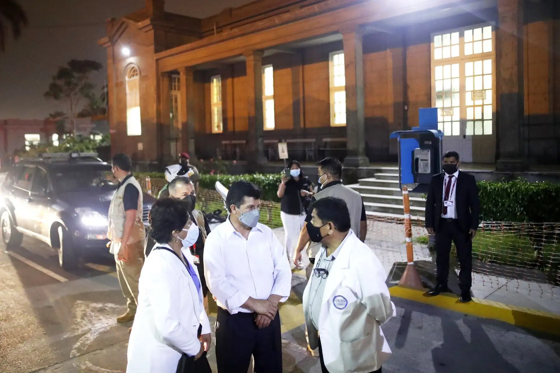 Presidente de la República, Pedro Castillo, realiza visita inopinada al Hospital Arzobispo Loayza
Foto: ANDINA/Prensa Presidencia