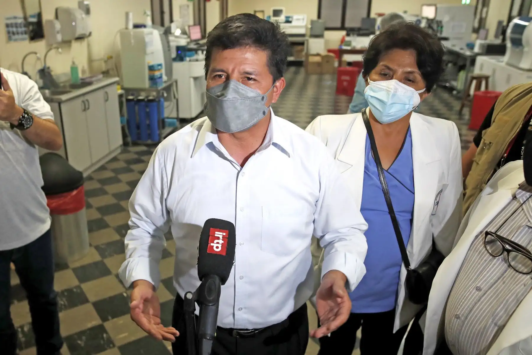 Presidente de la República, Pedro Castillo, realiza visita inopinada al Hospital Arzobispo Loayza
Foto: ANDINA/Prensa Presidencia