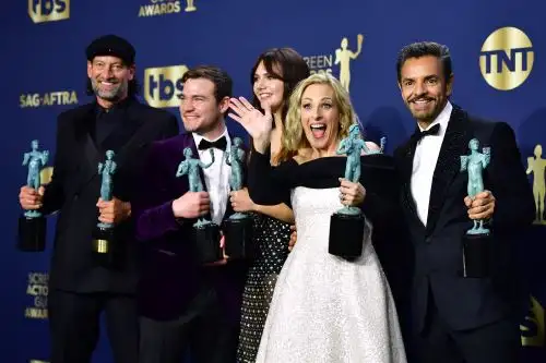 Los dos largometrajes favoritos al Oscar, "El poder del perro" y "Belfast", se fueron con las manos vacías de la gala del SAG. Foto: AFP