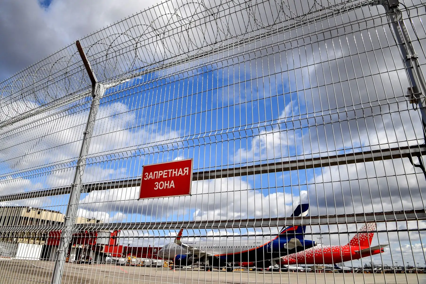 En represalia por las diferentes sanciones impuestas por la comunidad internacional, debido a la operación militar rusa en territorio ucraniano, Rusia ha decidido restringir los vuelos de diferentes países. Foto: AFP