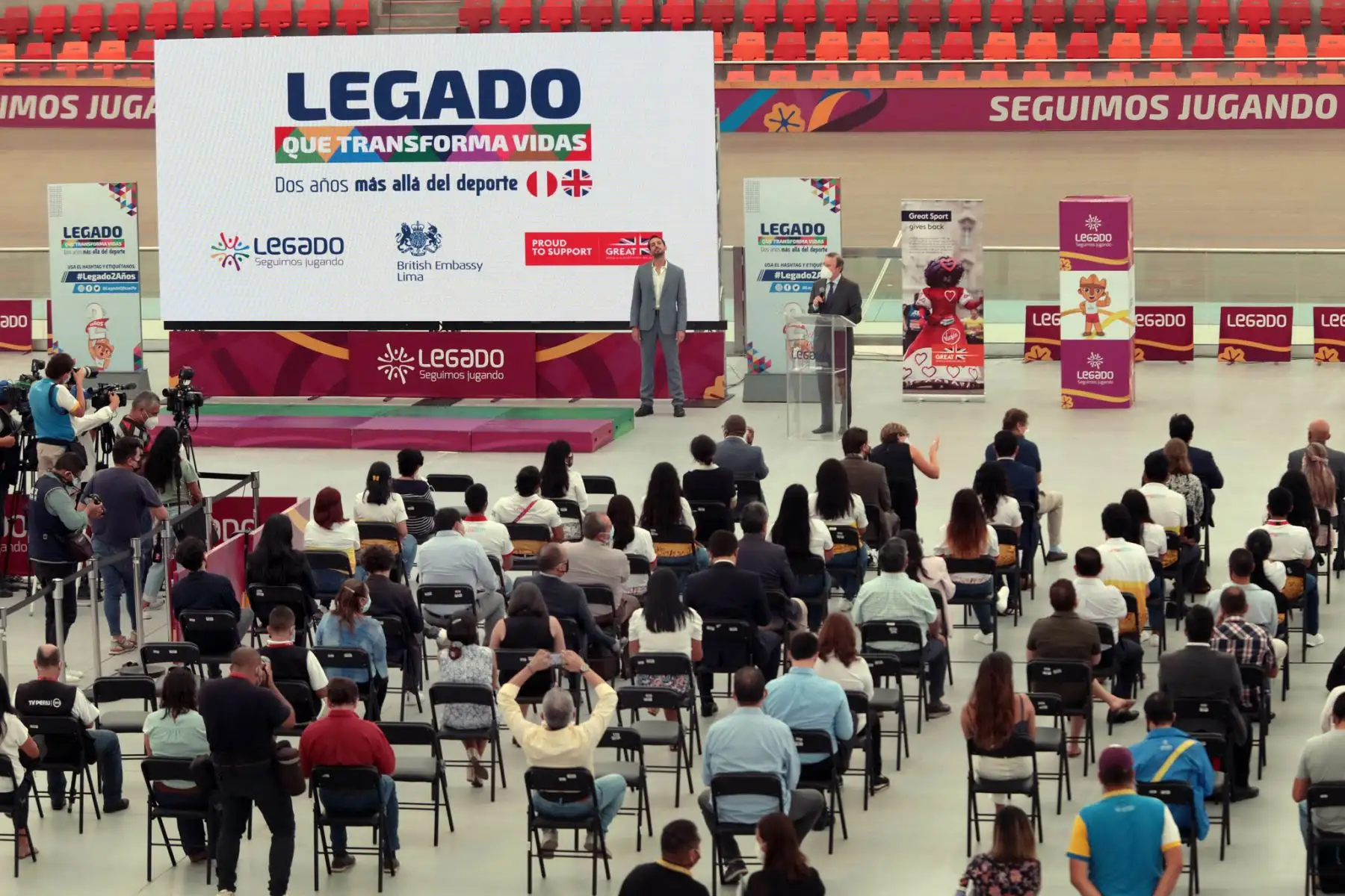 Junto a destacados atletas y Para atletas, voluntarios, colaboradores y autoridades, Legado conmemoró 2 años contribuyendo a la sostenibilidad de las sedes  en beneficio del alto rendimiento y la comunidad más allá del deporte y transformando vidas.
Foto: Legado