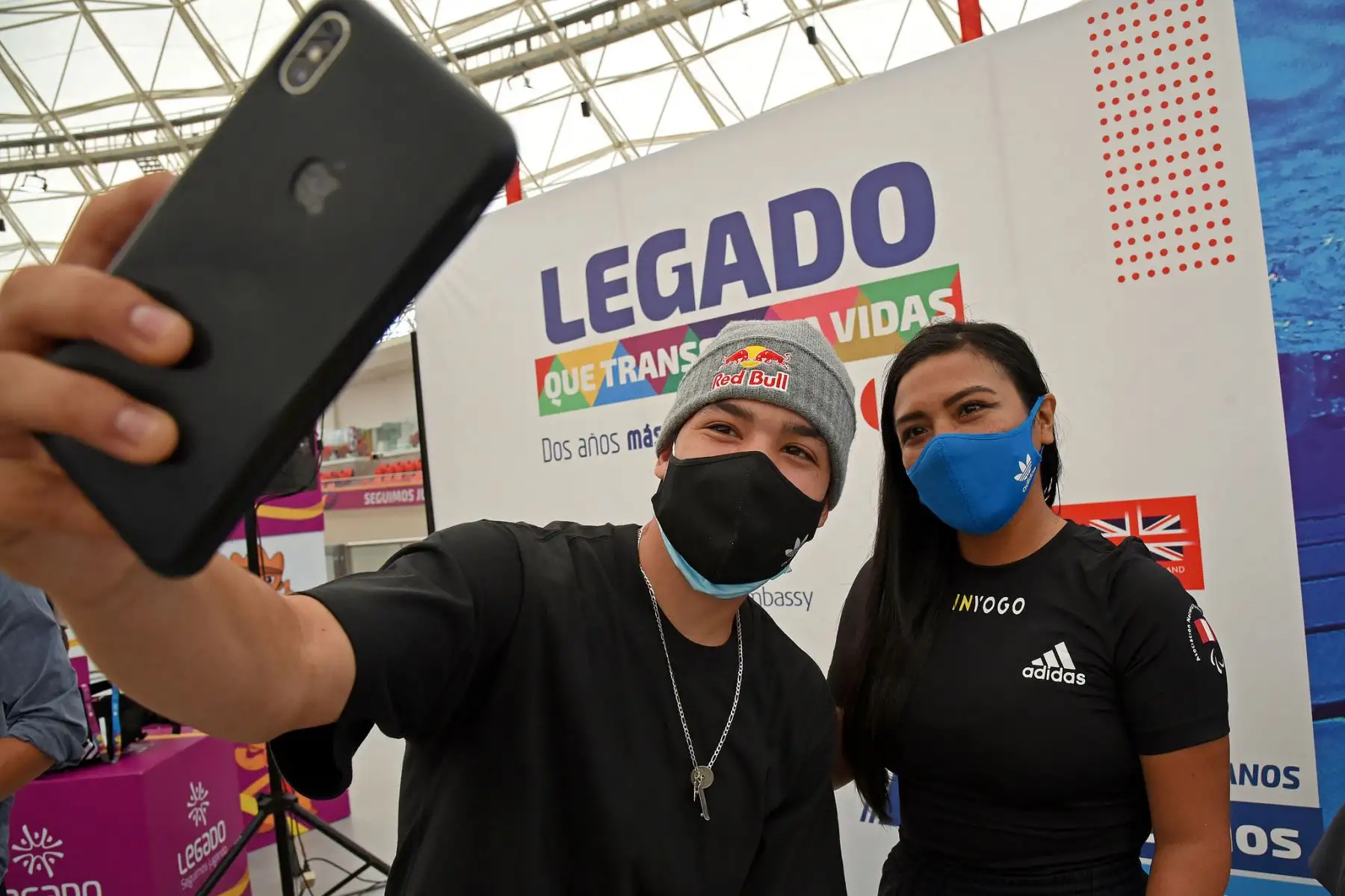 Junto a destacados atletas y Para atletas, voluntarios, colaboradores y autoridades, Legado conmemoró 2 años contribuyendo a la sostenibilidad de las sedes  en beneficio del alto rendimiento y la comunidad más allá del deporte y transformando vidas.
Foto: Legado