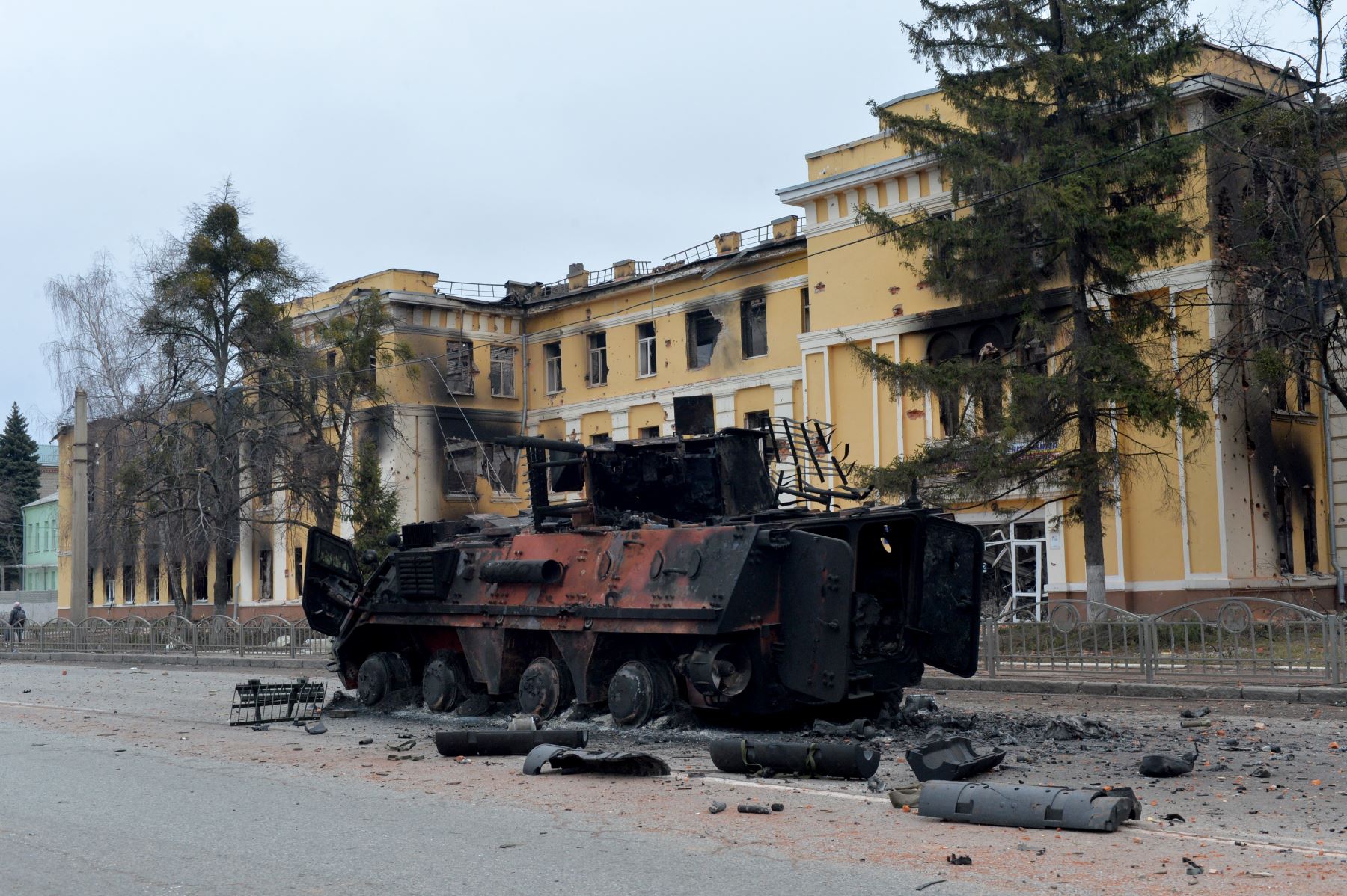 Condena mundial por el ataque ruso a la ciudad de Járkov, segunda ciudad más importante de Ucrania. Foto: AFP