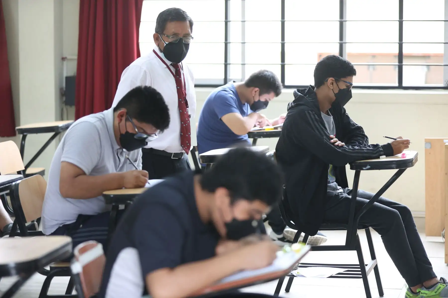 Con todos los protocolos de bioseguridad garantizados y respetando las medidas sanitarias nacionales, la Universidad Nacional de Ingeniería (UNI), lleva a cabo su examen de ingreso de manera presencial, que se realizará los días 01, 03 y 05 de marzo, para los más de 5 mil postulantes inscritos al Concurso de Admisión 2022-1.  Foto: ANDINA/ Jhonel Rodríguez