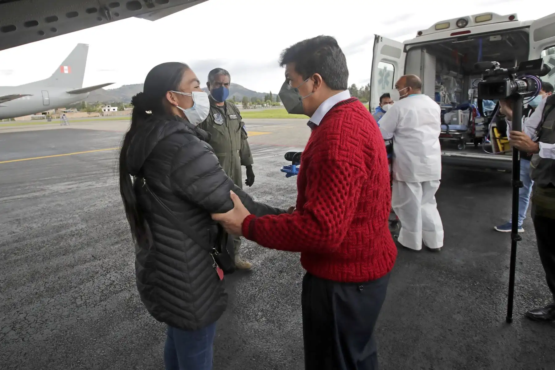 Presidente de la República, Pedro Castillo, supervisa evacuación aeromédica de un paciente menor de edad en Cajamarca.
Foto: ANDINA/Prensa Presidencia