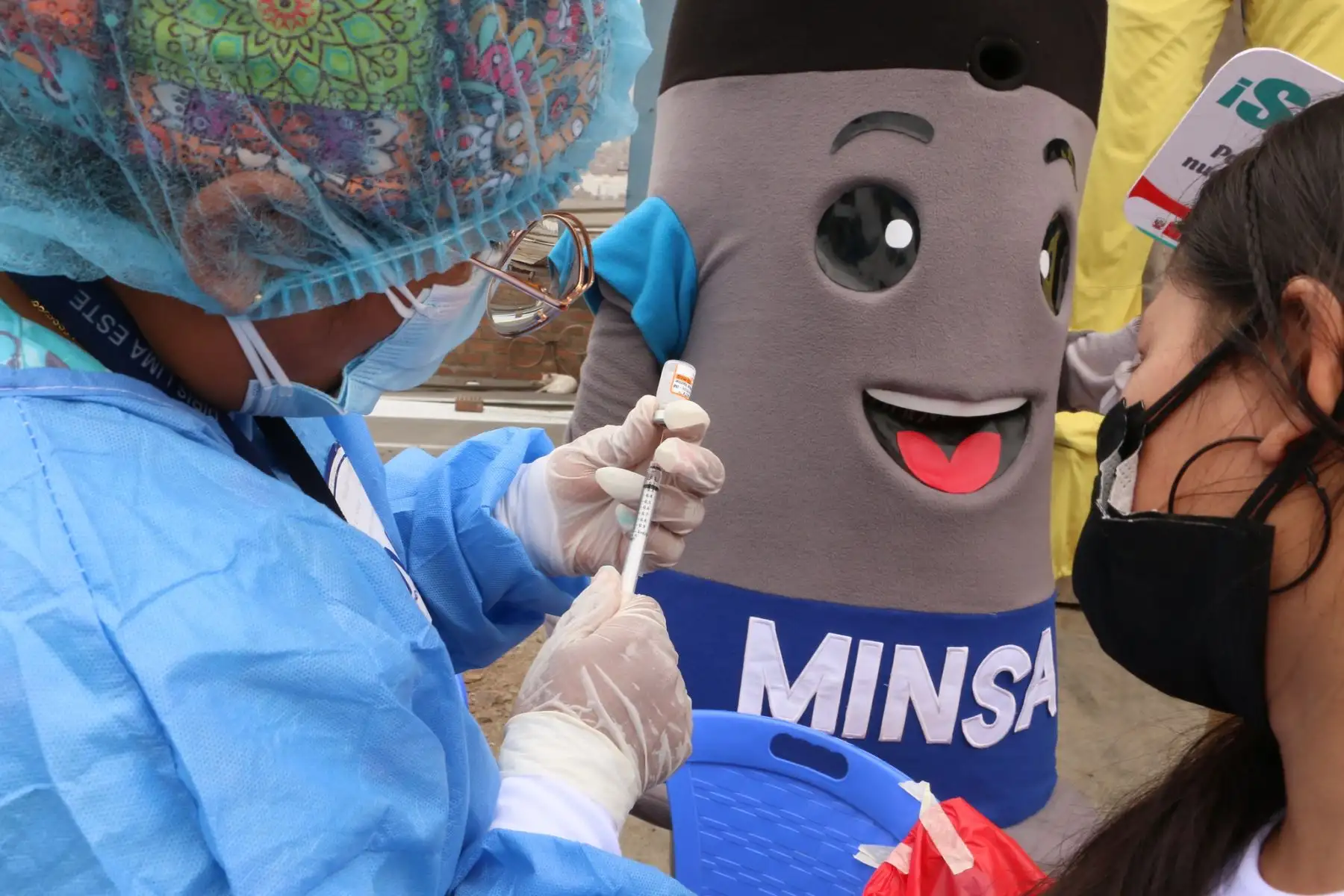 Ministerio de Salud promueve las brigadas de vacunación en el A.H El Amauta del distrito  El Agustino.
Foto: Minsa