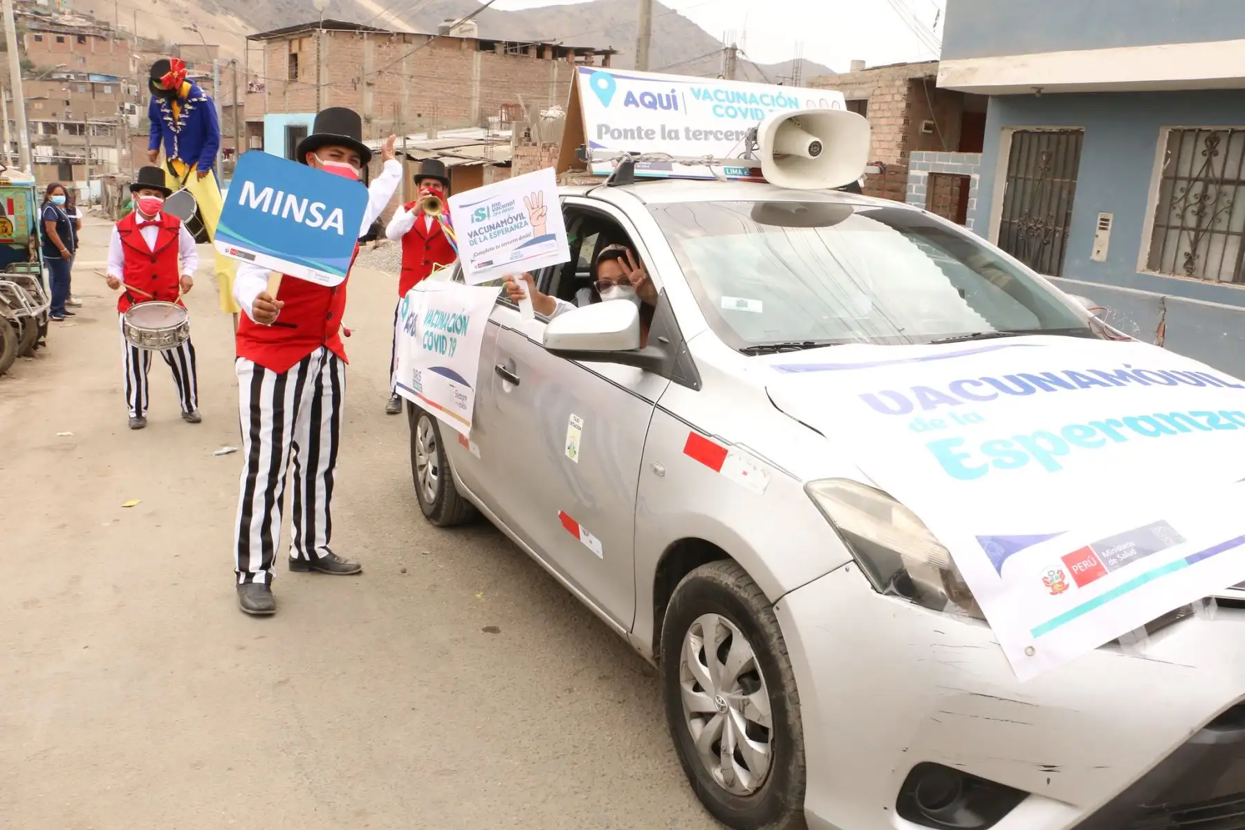 Ministerio de Salud promueve las brigadas de vacunación en el A.H El Amauta del distrito  El Agustino.
Foto: Minsa