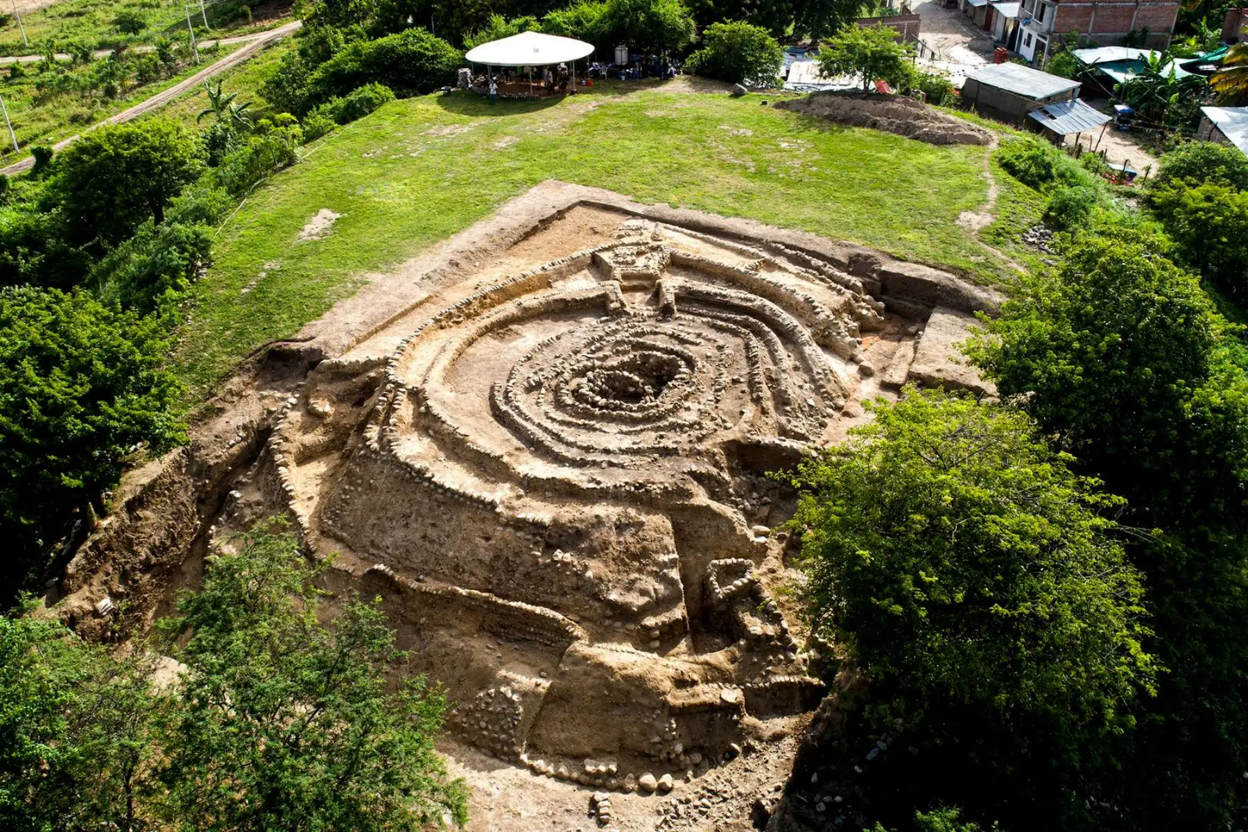 Huaca Montegrande de Jaén, Cajamarca, primera arquitectura monumental de la Amazonía (5,300 años de antiguedad) destinada a la veneración y culto religioso. Foto: Difusión