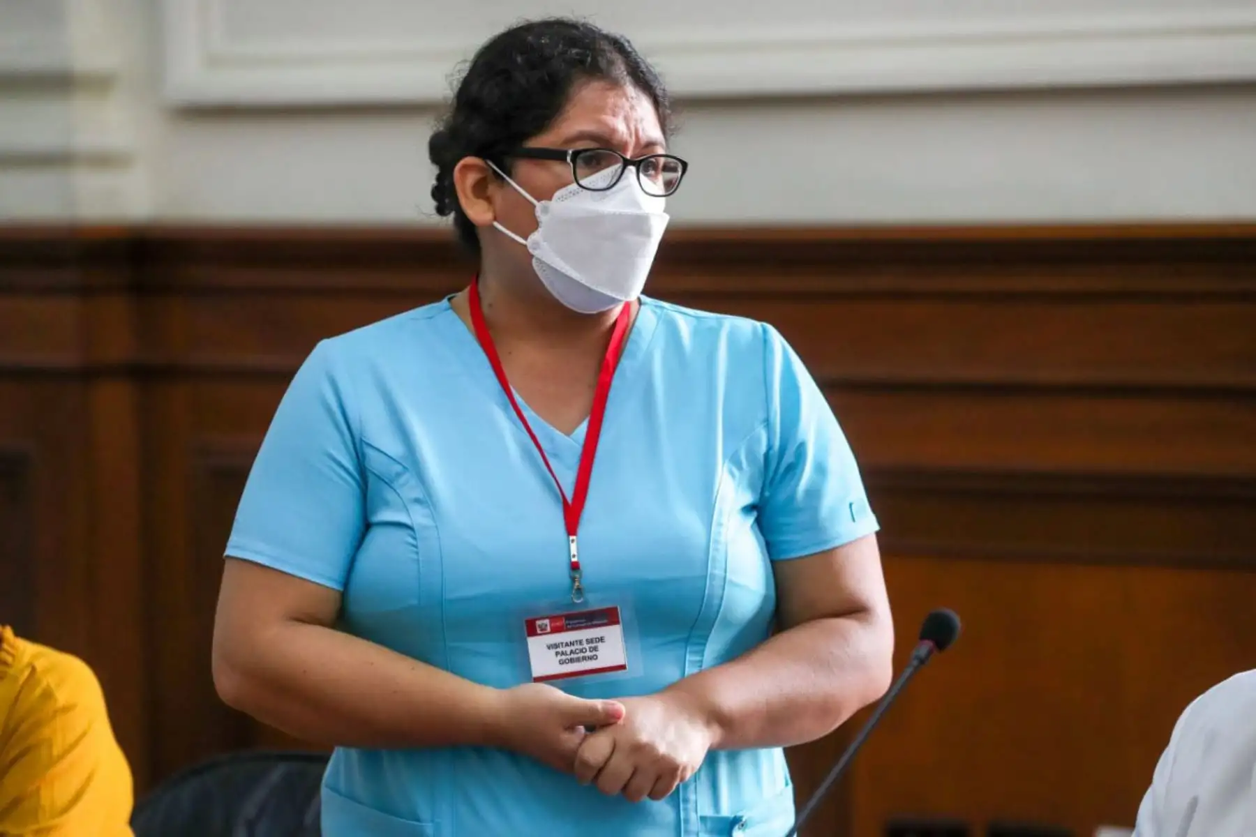 El presidente del Consejo de Ministros,  Aníbal Torres, acompañado del viceministro de Gobernanza Territorial, sostuvo una reunión con el congresista Guido Bellido y representantes de médicos y enfermeras del Hospital San Juan de Lurigancho, así como de organizaciones vecinales del distrito.
Foto: PCM