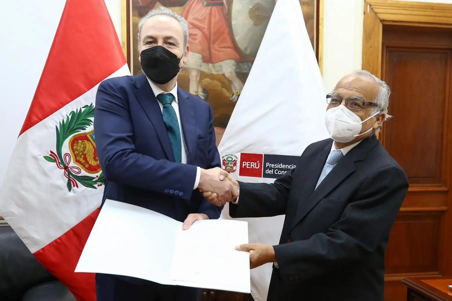 El Gobierno consigue que Repsol firme acuerdo de atención e indemnización económica a favor de afectados por derrame de petróleo en el mar de Ventanilla, el cual se expandió a otros distritos del litoral como Ancón, Santa Rosa, Aucallama y Chancay. Foto: PCM.