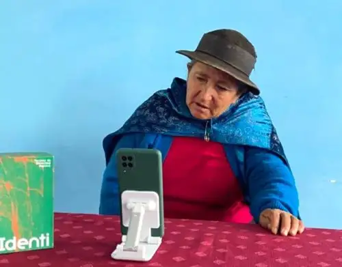 Productores de palto del centro poblado Merced de Patay, ubicado en la provincia de Tayacaja, región Huancavelica, accedieron al servicio de telemedicina. Foto: ANDINA/difusión.