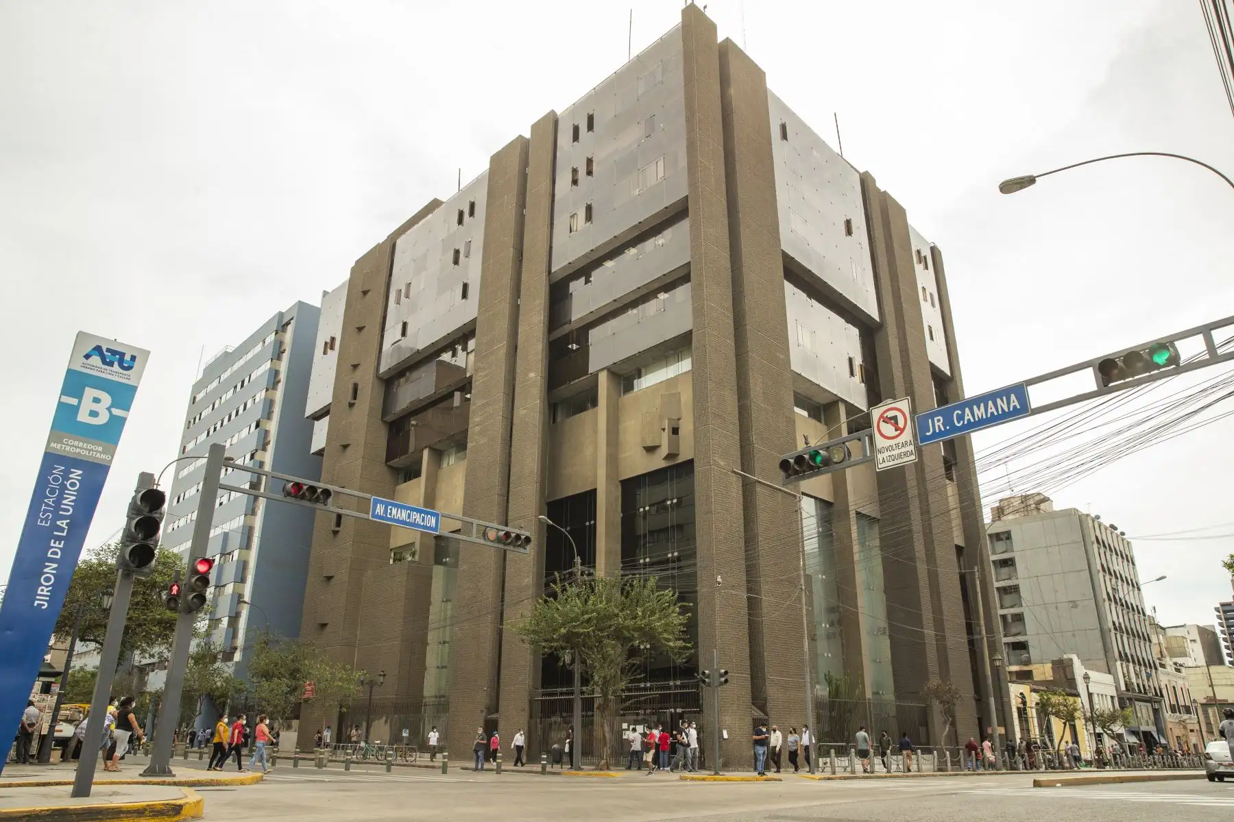 La institución invocó a las autoridades “a realizar la investigación con celeridad y tomar en cuenta los antecedentes de Jean Deza”.