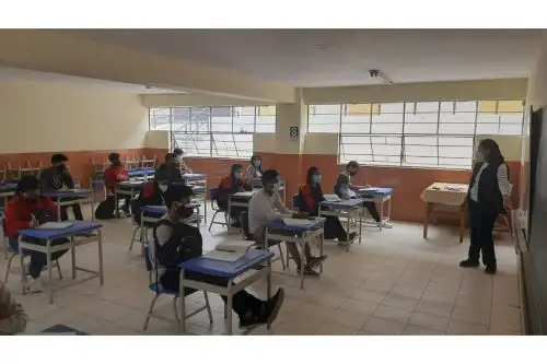 Mediante un proceso de racionalización, el Ministerio de Educación ha creado alrededor de 1,700 plazas docentes que serán asignadas de acuerdo a la necesidad de las regiones y adjudicadas antes de 28 de marzo, con la finalidad de asegurar el inicio del año escolar 2022, informó el ministro de Educación, Rosendo Serna. Foto: ANDINA/difusión.