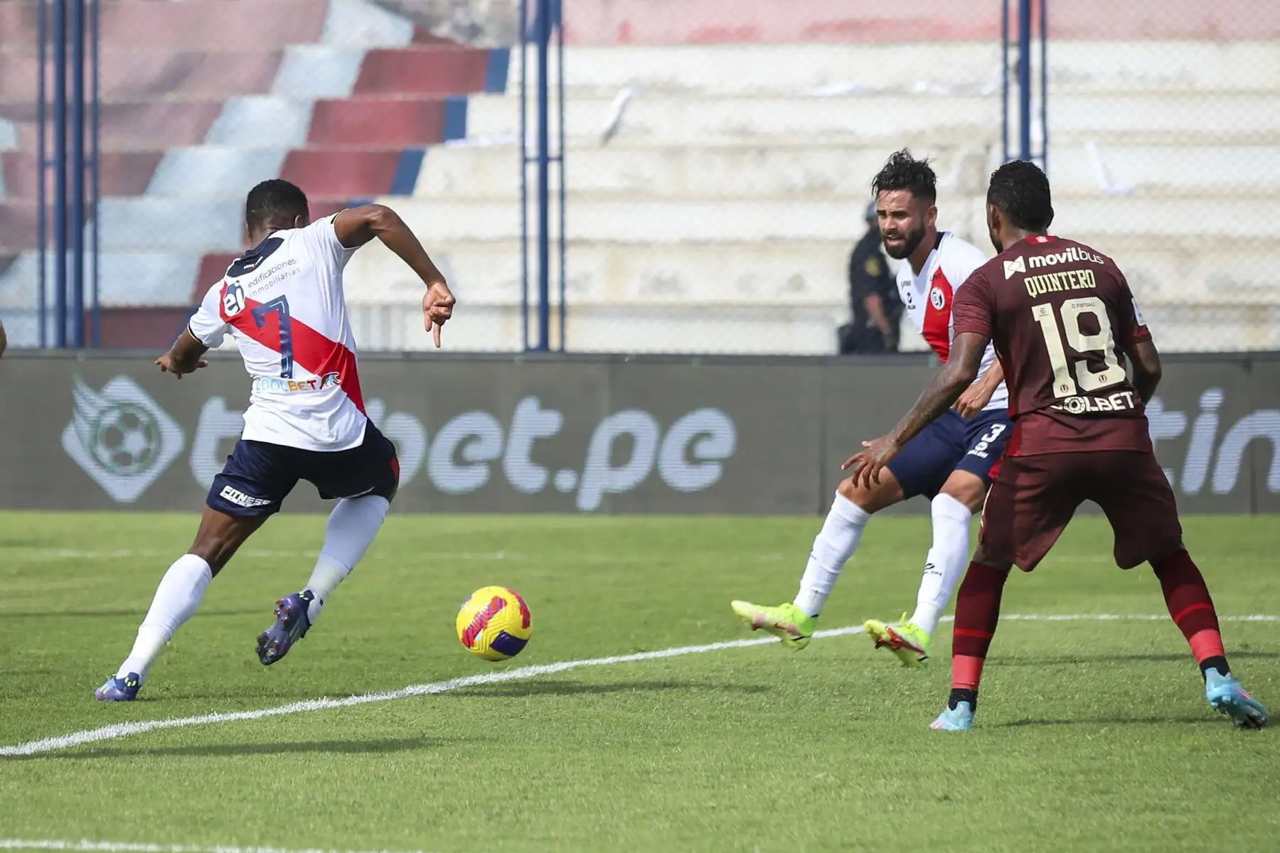 Deportivo Municipal enfrenta a Universitario por la quinta fecha de la Liga 1. Foto: @CCDMunicipal
