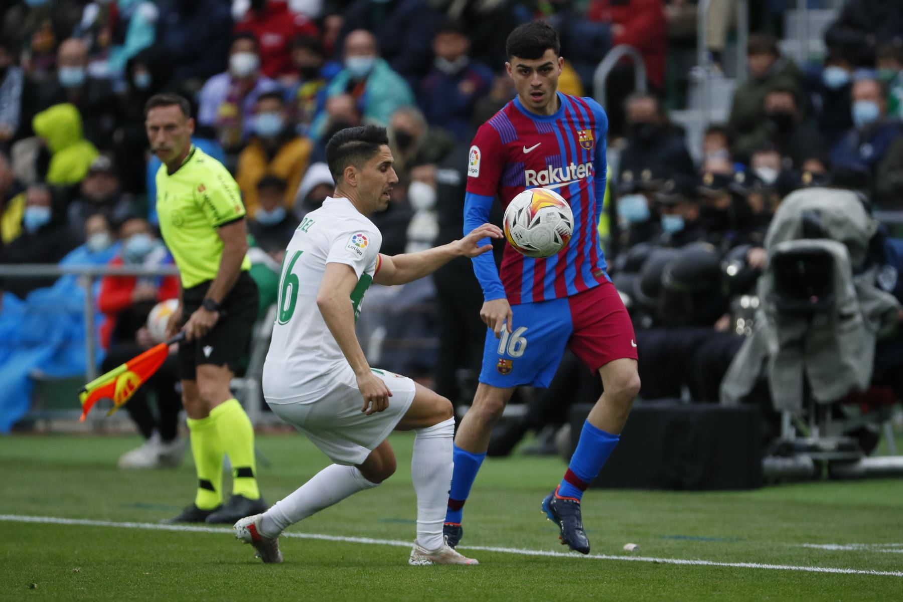 Barcelona Vence Al Elche Por La Liga Espa Ola Galer A Fotogr Fica Agencia Peruana De