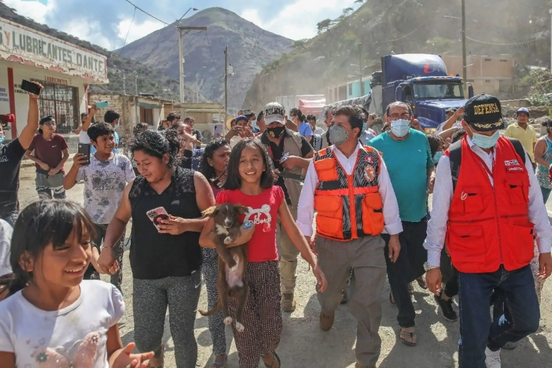 El presidente Pedro Castillo, junto con ministros de Estado, recorrió el centro poblado de Limón de Porcuya y el distrito de Huarmaca en la región Piura, para constatar las necesidades de la población y dialogar con sus representantes y autoridades. Foto: ANDINA/Prensa Presidencia