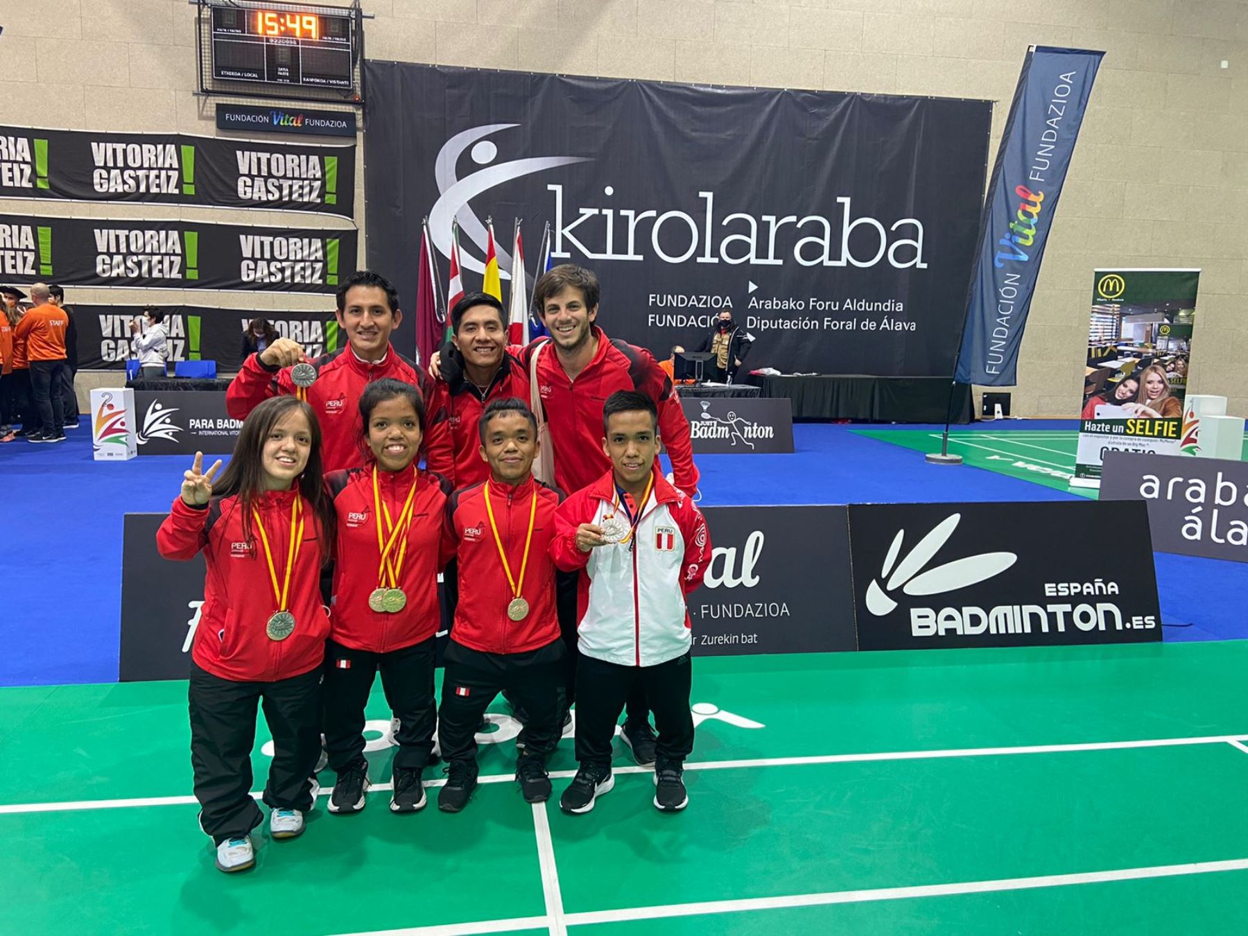 La selección peruana de parabádminton se lució en su primera competición internacional en España