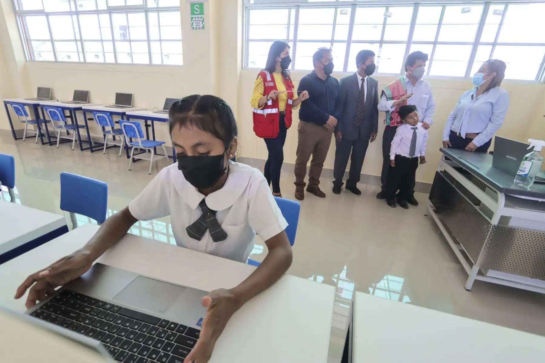 Presidente de la República, Pedro Castillo, supervisó la recuperación de la infraestructura de la Institución Educativa 11572- Mochica, en el Centro Poblado 25 de Febrero en el distrito de Mórrope, en la región Lambayeque. Foto: ARCC