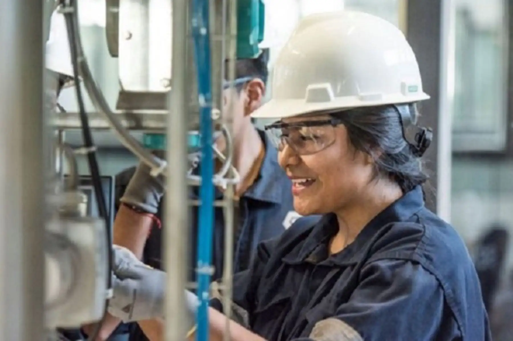 El interés femenino por las carreras técnicas se incrementa año tras año señala Senati. Foto: Cortesía.