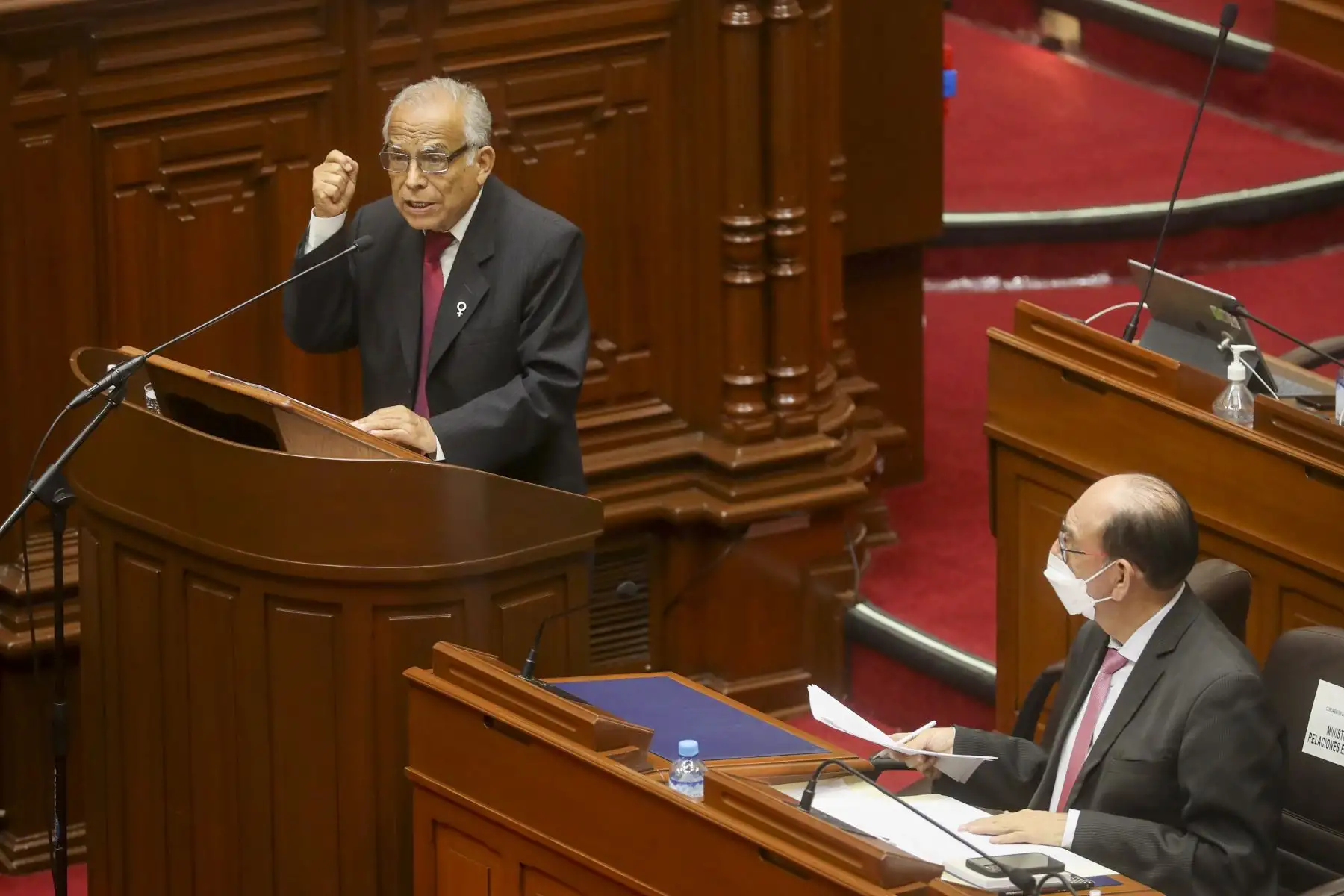 Presidente del Consejo de Ministros, Aníbal Torres, acompañado del gabinete, se presenta ante el Congreso de la República para solicitar el Voto de Confianza para el gabinete. Foto: Congreso