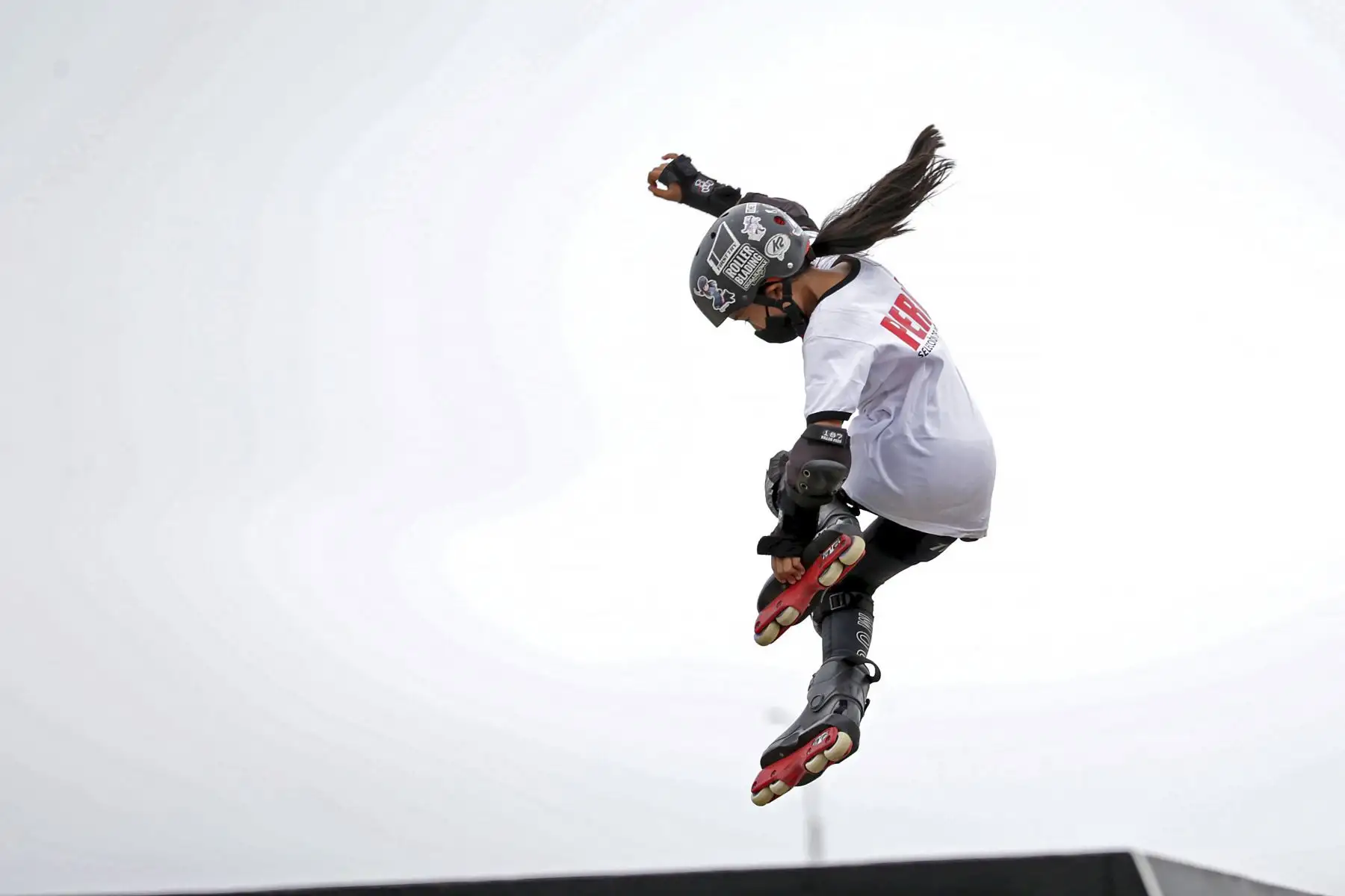 A sus cortos 10 años, Jana Yamashita, ya es campeona nacional de patinaje freestyle, ella le atribuye sus logros a la gran concentración y firmeza que le pone a cada competencia, acompañada siempre de su padre, quien le ha inculcado el amor propio, la confianza y el respeto a la mujer.  Foto: Proyecto Especial Legado