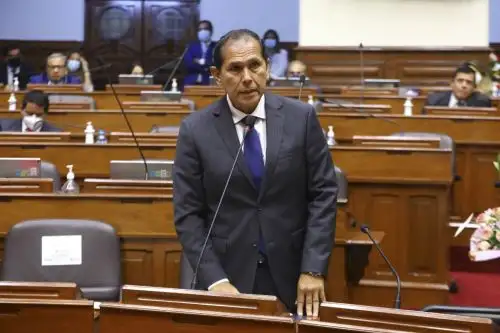 Ministro de la Producción, Jorge Luis Prado.