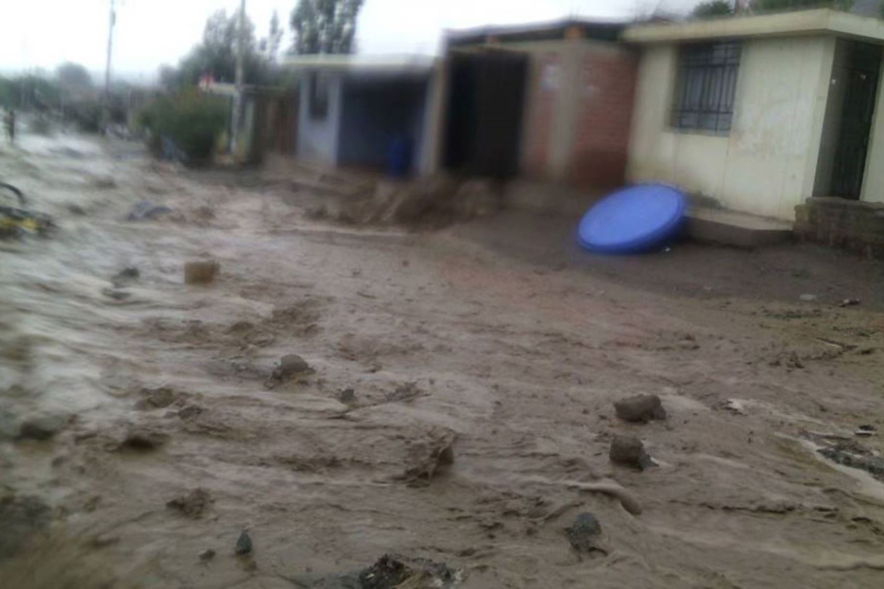 Lluvias intensas afectaron la vía carrozable al anexo de Mosopuquio, ubicado en el distrito de Characato, región Arequipa. ANDINA/Archivo