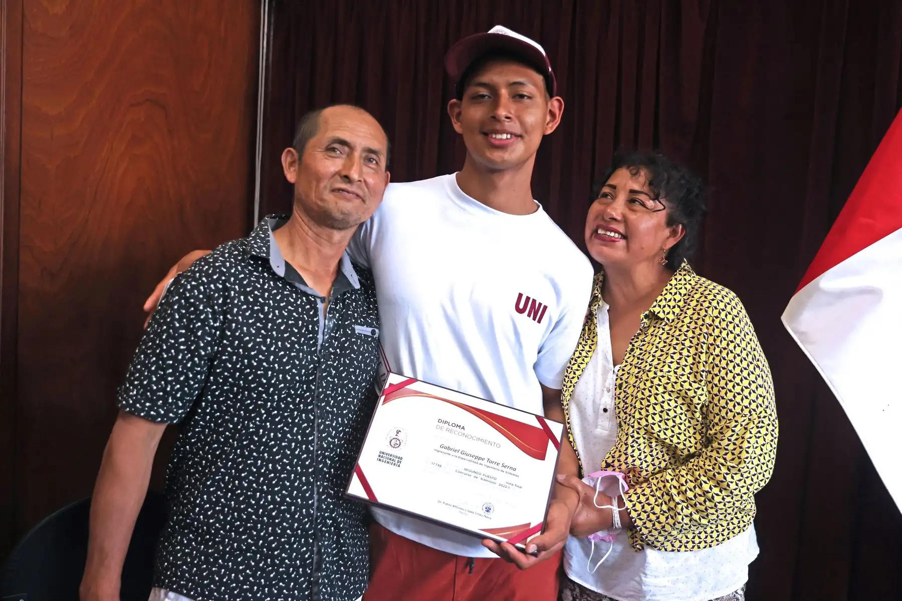 La Universidad Nacional de Ingeniería, realizó con mucho éxito su Concurso de Admisión 2022-1 de manera presencial luego de dos años de pandemia por la covid-19. En la imagen, segundo puesto Gabriel Giuseppe Torres Serna de 16 años natural de Lima.
Foto: ANDINA/ Vidal Tarqui