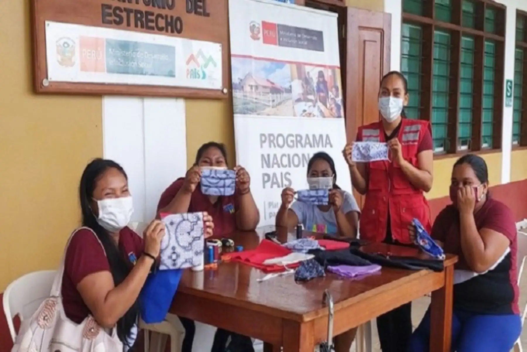 Suman 357 841 mujeres de comunidades rurales y nativas de la sierra y la selva, las que han accedido en el 2021 a más de 1.8 millones de atenciones multisectoriales a través de los tambos y las PIAS, para el empoderamiento de la mujer y la igualdad de género.