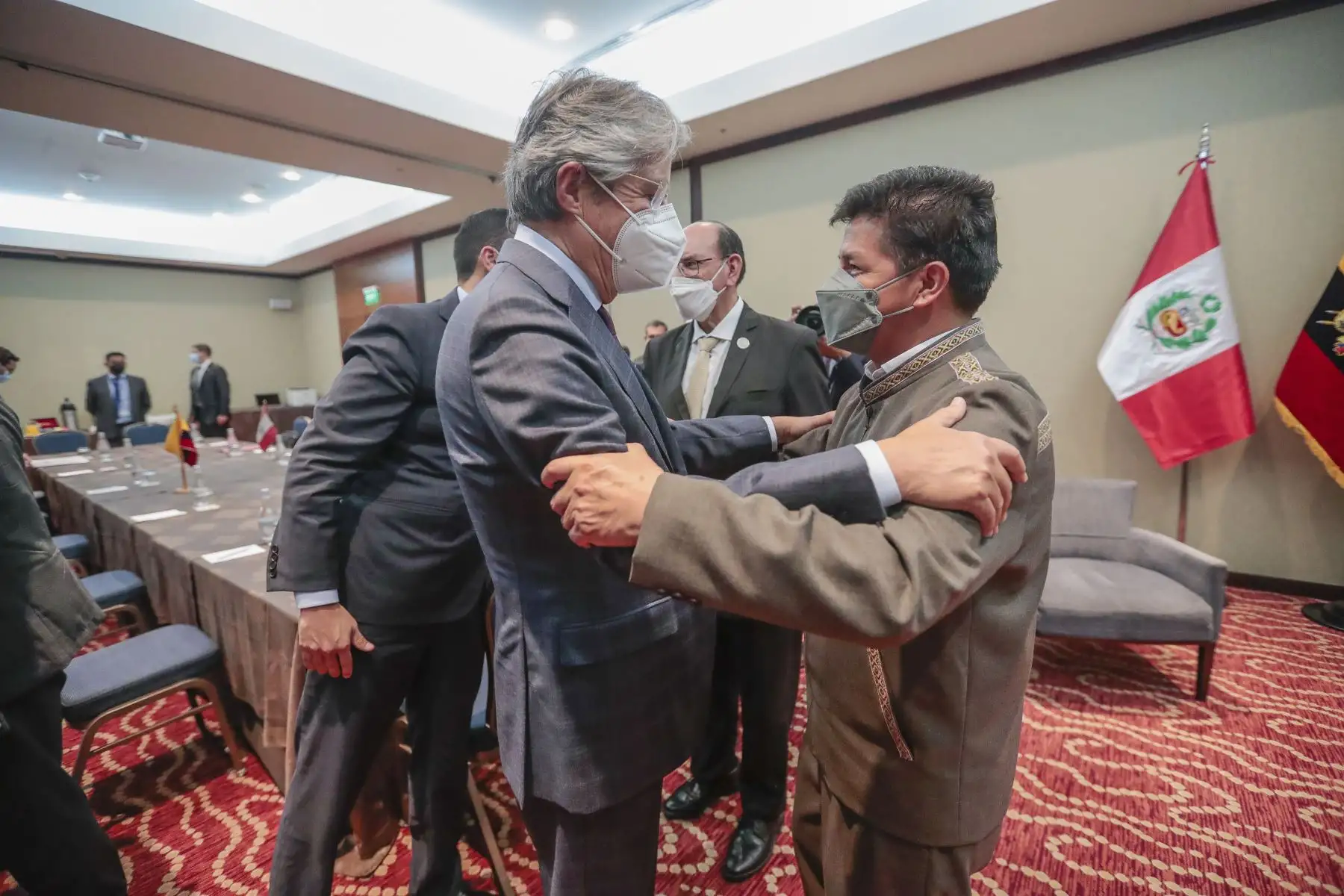 Presidente de la República, Pedro Castillo, se reúne con el presidente de Ecuador, Guillermo Lasso en el marco de su visita oficial a la ciudad De Santiago de Chile. Foto: ANDINA/Presidencia Perú