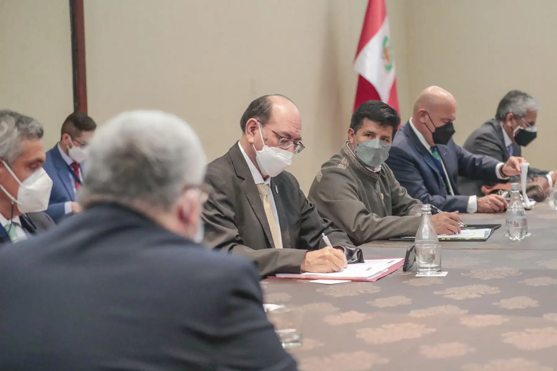 En el marco de su visita oficial a Santiago de Chile, el Presidente de la República, Pedro Castillo, sostuvo un encuentro con la comunidad peruana residente en ese país. Foto: ANDINA/Presidencia Perú