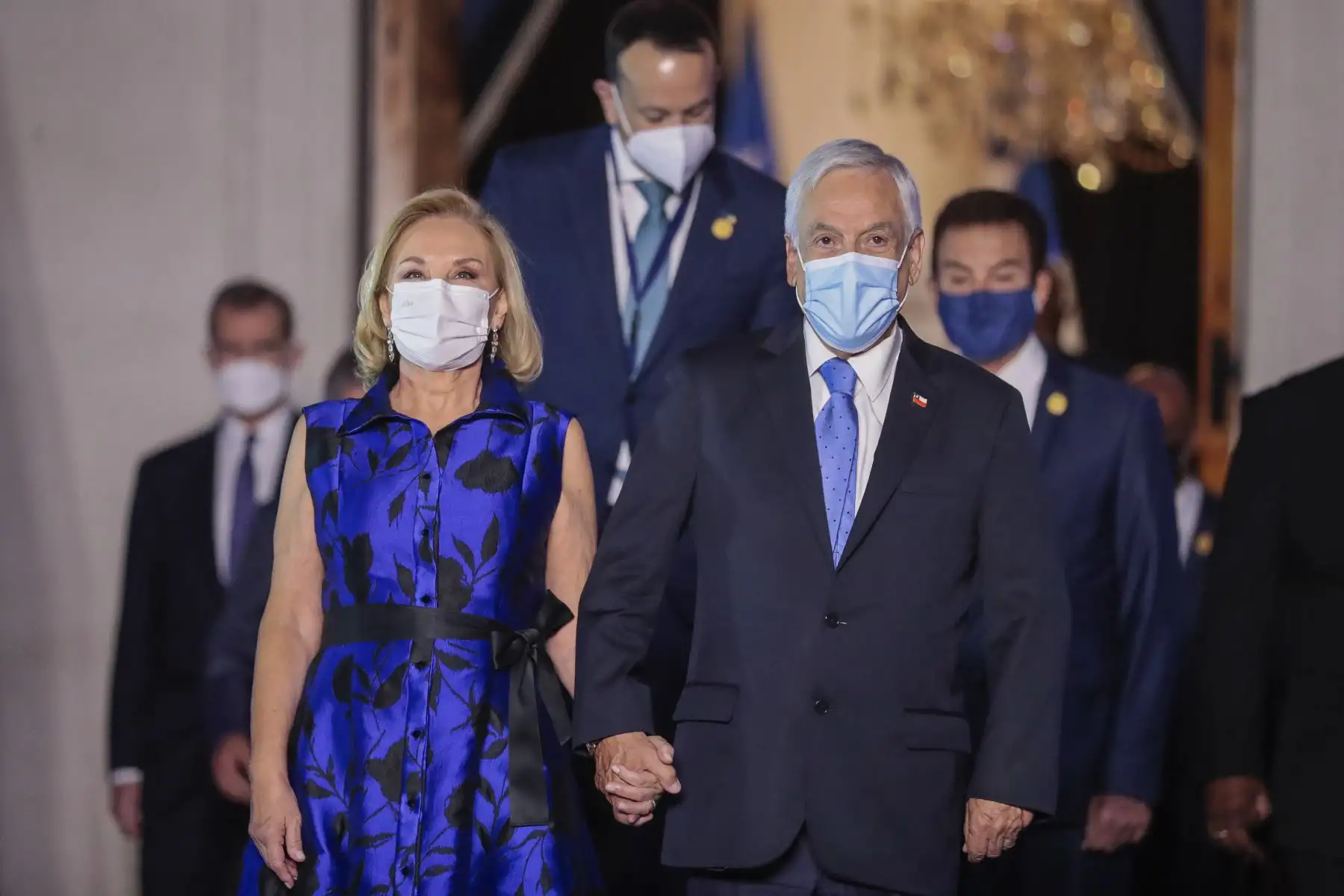En el marco de su visita oficial a Santiago de Chile, el Presidente de la República, Pedro Castillo, acompañado de la primera dama, Lilia Paredes, participan del saludo protocolar de los jefes de Estado y de Gobierno al presidente de Chile, Sebastián Piñera. Foto: ANDINA/Presidencia Perú