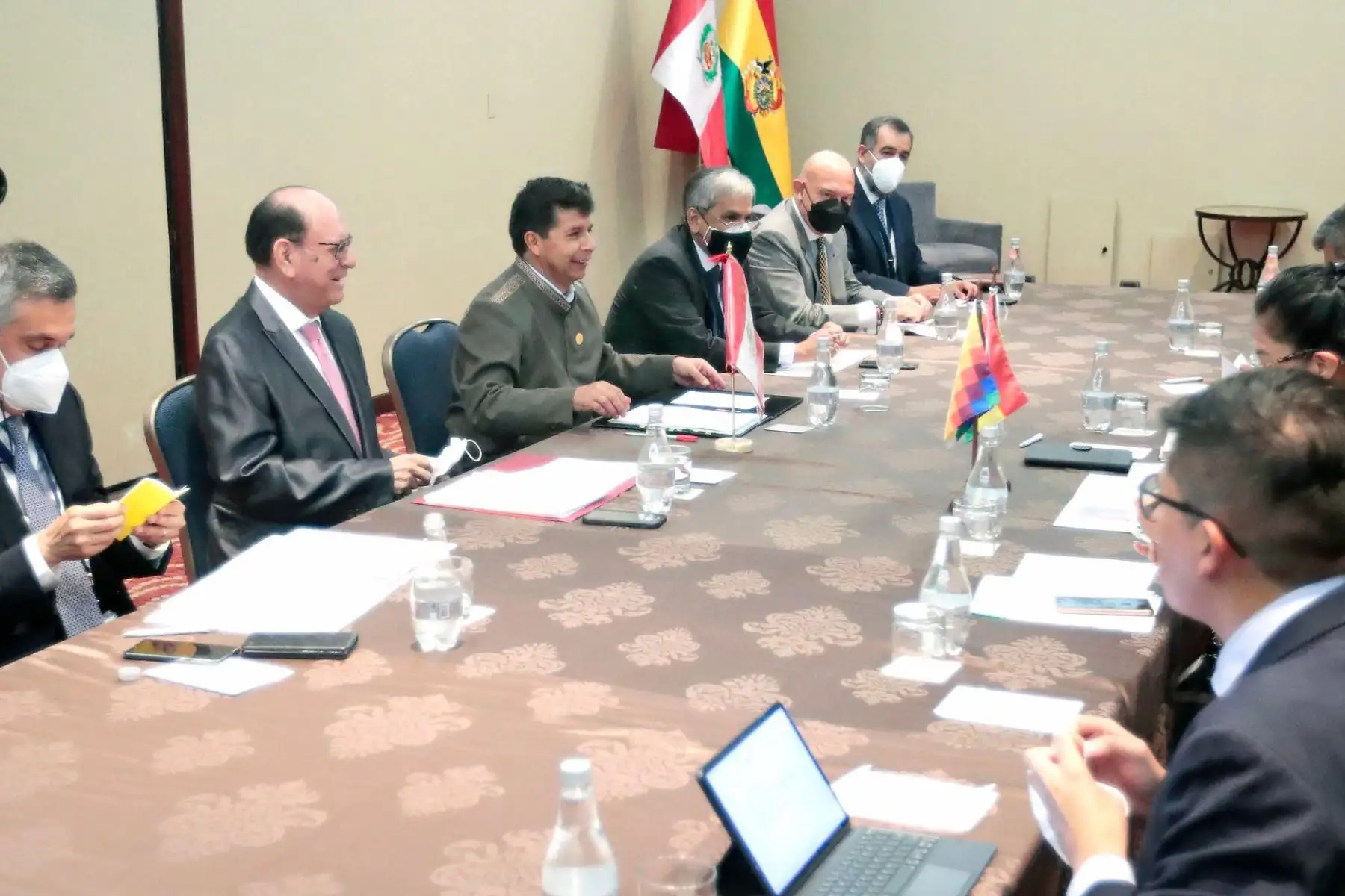 El presidente Pedro Castillo sostiene una reunión con su homólogo de Bolivia, Luis Arce. Foto: ANDINA/ Prensa Presidencia