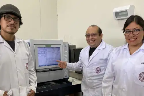 El uso de la energía solar apuesta por la campaña global para aliviar la crisis energética en el mundo, reduciendo las emisiones de CO2 y remediando la contaminación ambiental. Foto: UNI