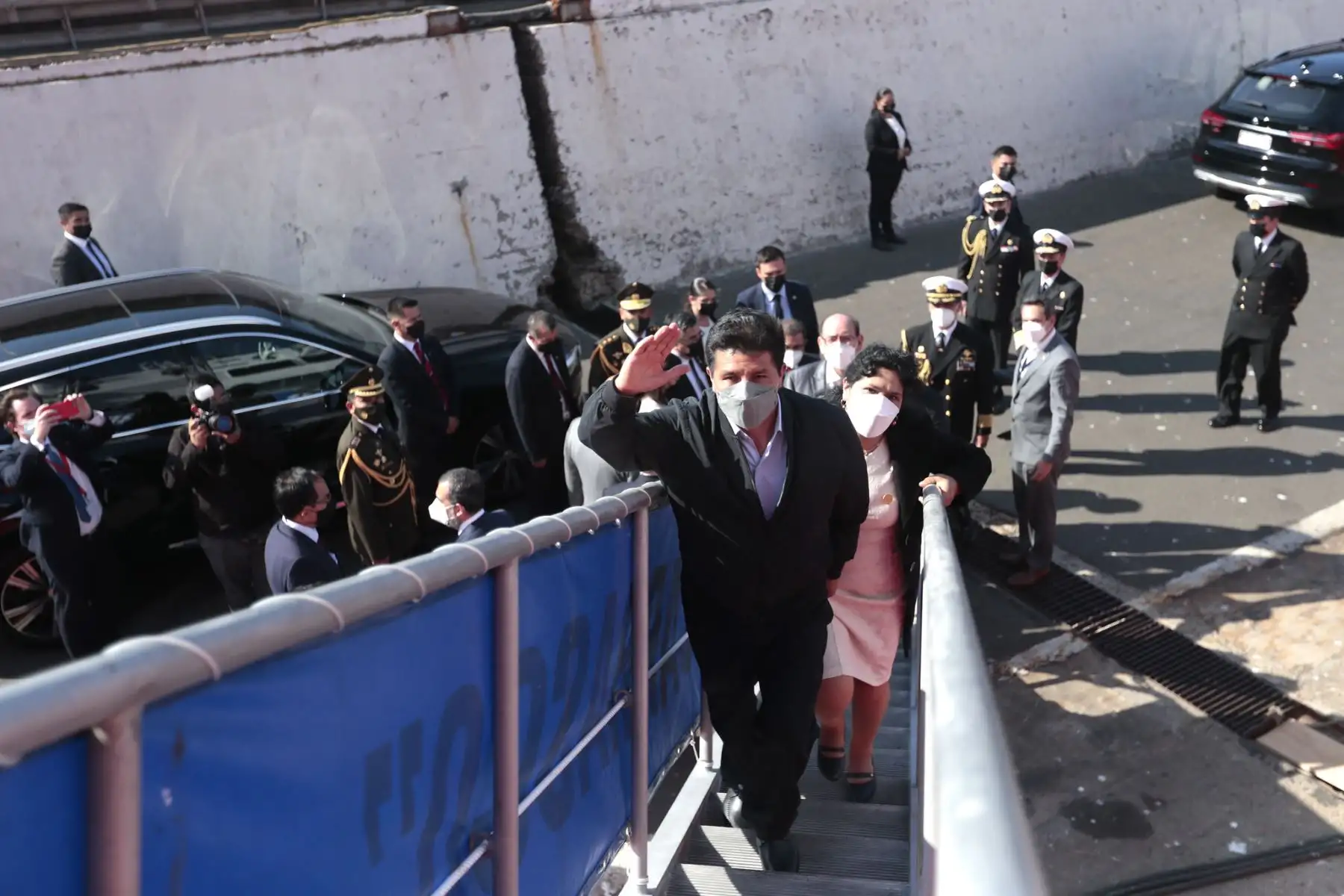 Presidente  Pedro Castillo, visitó el BAP Carrasco tras culminar la expedición científica peruana a la Antártida ANTAR XXVIII.
Foto: ANDINA/Prensa Presidencia