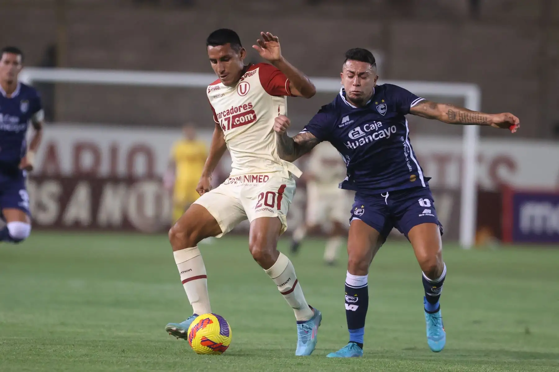 Universitario de Deportes se enfrenta a Cienciano en un partido por la sexta jornada de la Liga 1 en el Estadio Monumental. Foto: ANDINA/Vidal Tarqui