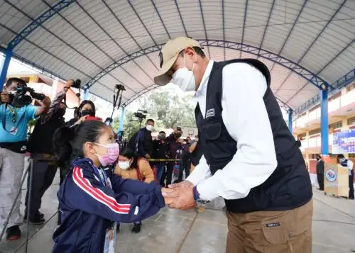 Ministro de Defensa, José Gavidia, supervisó inicio de año escolar 2022 en la región Huánuco.