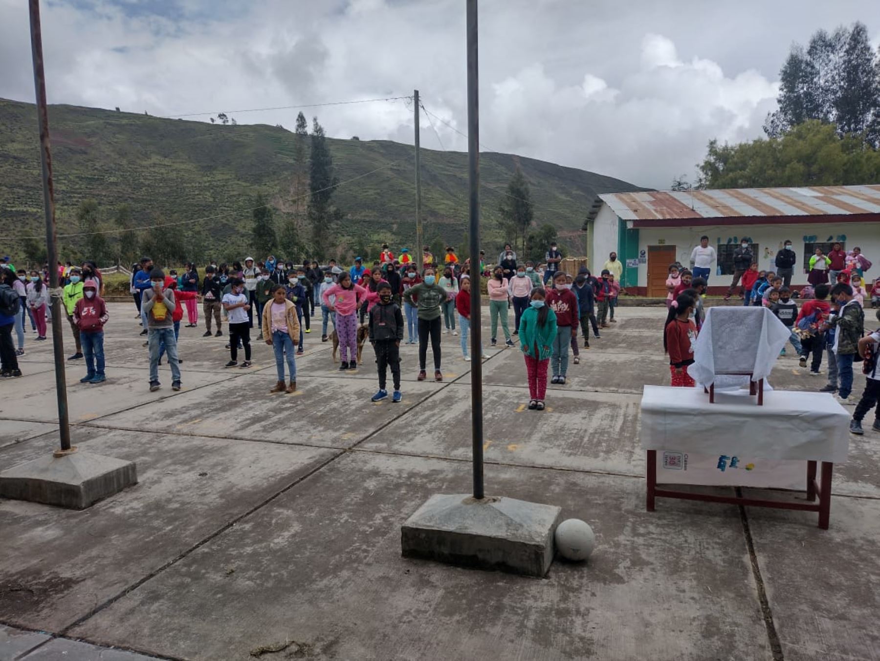¡Retorno a clases! más de 80,000 escolares iniciaron clases presenciales en Huánuco