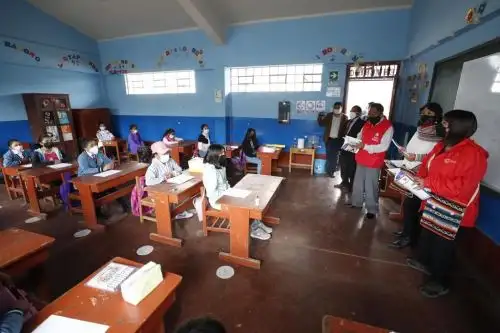 Viceministra Sonaly Tuesta participó en los actos por el inicio del año escolar 2022 en Vilcashuamán, Ayacucho.