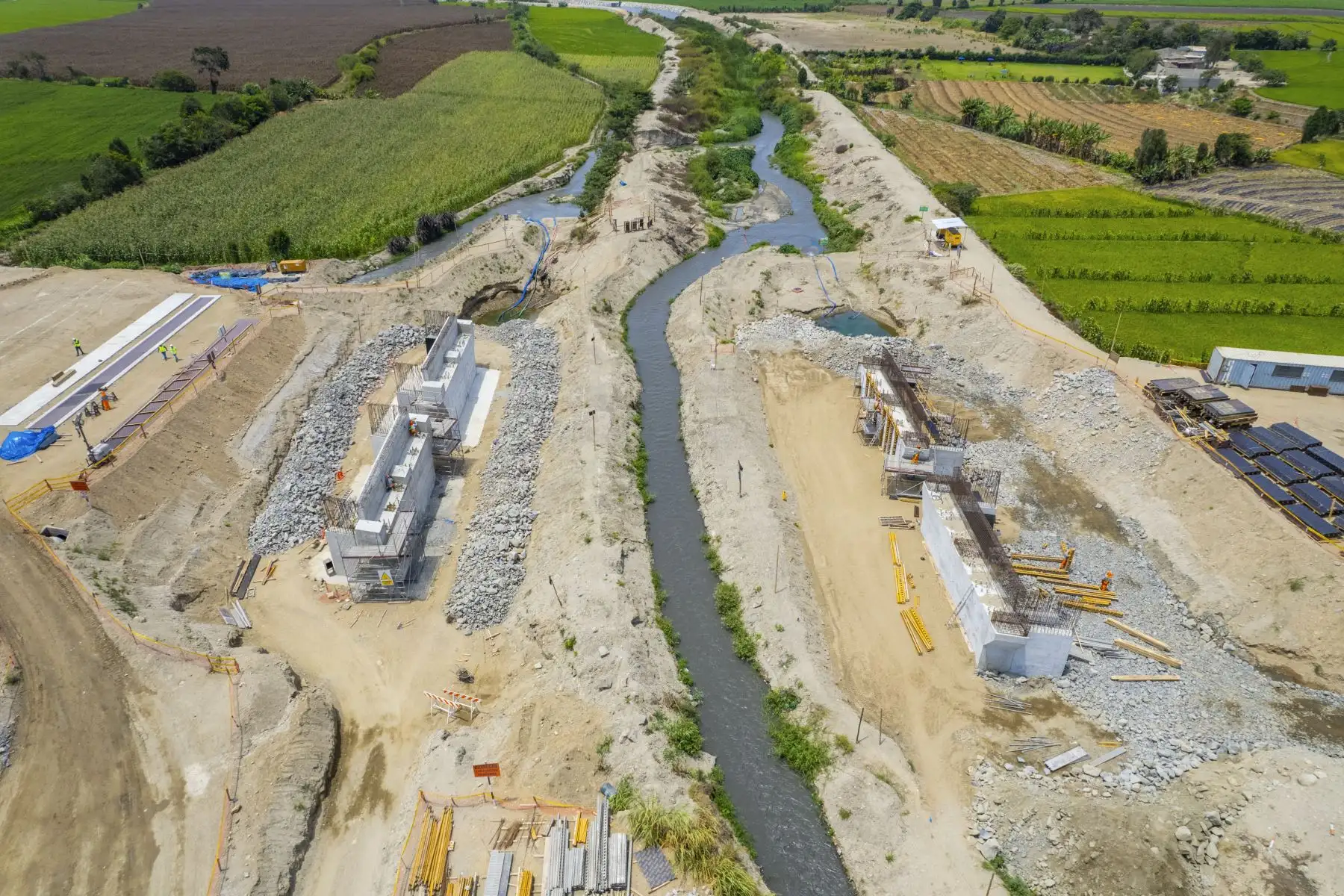 El Ministerio de Transportes y Comunicaciones encargó a Aunor la construcción de la vía de evitamiento Chimbote de evitamiento, que se perfila como la autopista más extensa del norte del país. Foto: ANDINA/Difusión